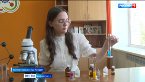 «Гордость нашей школы!»: выпускница из Города юности поставила рекорд, дважды сдав ЕГЭ на 100 баллов
