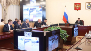 Дмитрий Демешин поручил благоустроить мемориальный комплекс на площади Славы в Хабаровске