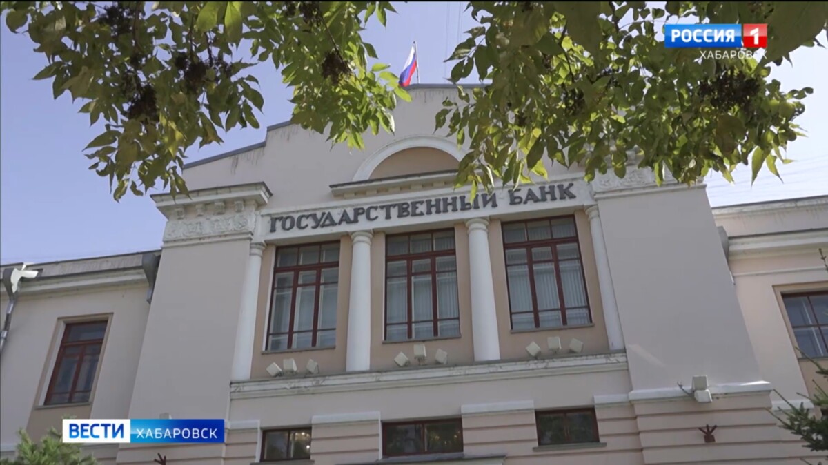 «Вторая рука», «период охлаждения» и лимит на «наличку»: банки ввели новые сервисы против мошенников