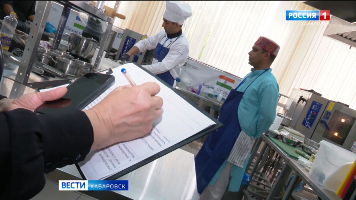 Повара из семи стран представили в Хабаровске национальные блюда на конкурсе «Кухня на Амуре»