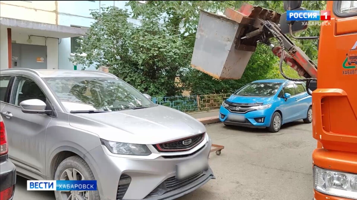 Фото и видео авто, припаркованных возле мусорных площадок, уйдут в ГАИ – их владельцев ждут штрафы
