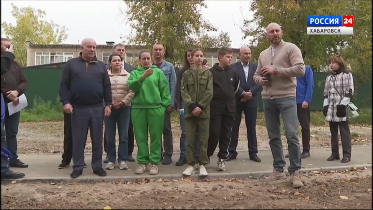 Мэр Хабаровска проинспектировал ход работ по нацпроекту благоустройства городских дворов