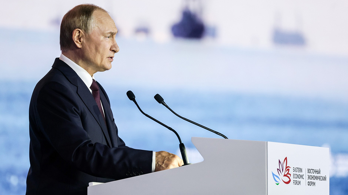 Владимир Путин поручил расширить дальневосточную и арктическую ипотеку