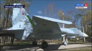 Легендарному советскому самолёту Су-27 установили памятник на территории комсомольского авиазавода