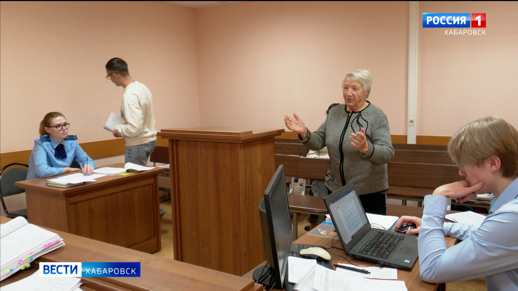 Эрика Терехова, которая лишилась квартиры из-за мошенников, встретилась в суде с покупателем жилья