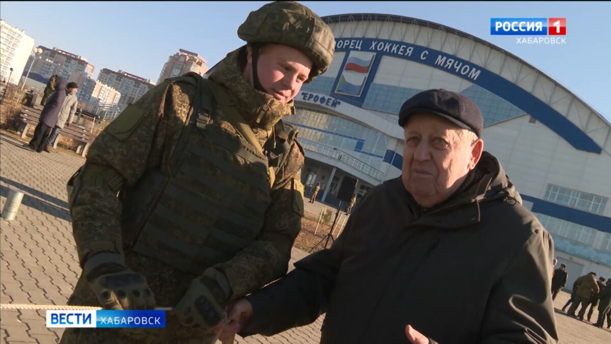 Полуденный выстрел прозвучал в Хабаровске в честь годовщины присвоения звания «Город воинской славы»