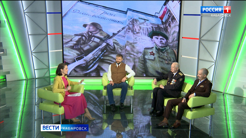 Большое утро. Улицы Хабаровска продолжают украшать портретами героев по проекту «Муралы Победы»