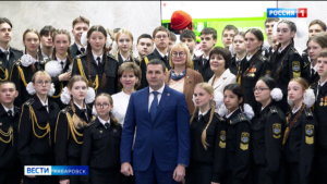 «Совесть не позволила стать бандитом»: Дмитрий Демешин поговорил о важном с хабаровскими кадетами