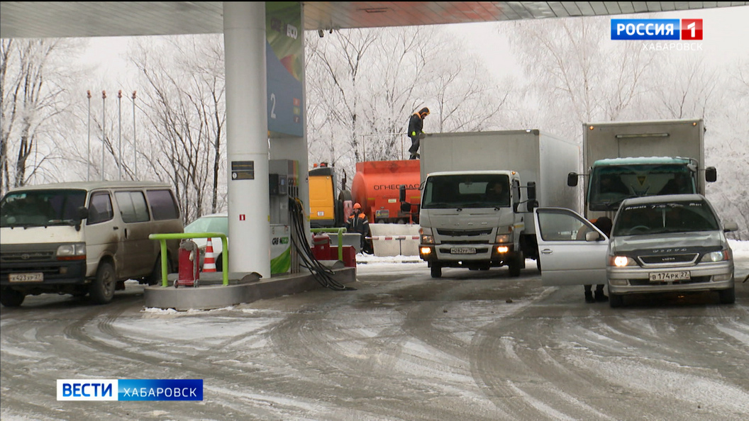 Поставки бензина и дизеля на АЗС Хабаровского края перед новогодними праздниками увеличат