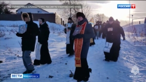 Традиционный крестный ход к часовне на Большом Уссурийском совершили верующие Хабаровска