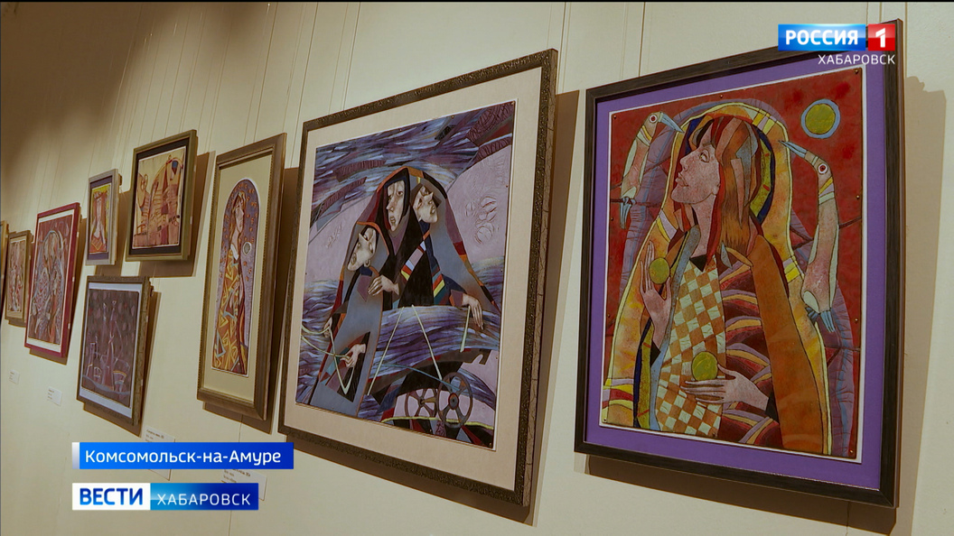 Яркие, выразительные, неповторимые: выставка работ в жанре горячей эмали открылась в Городе юности