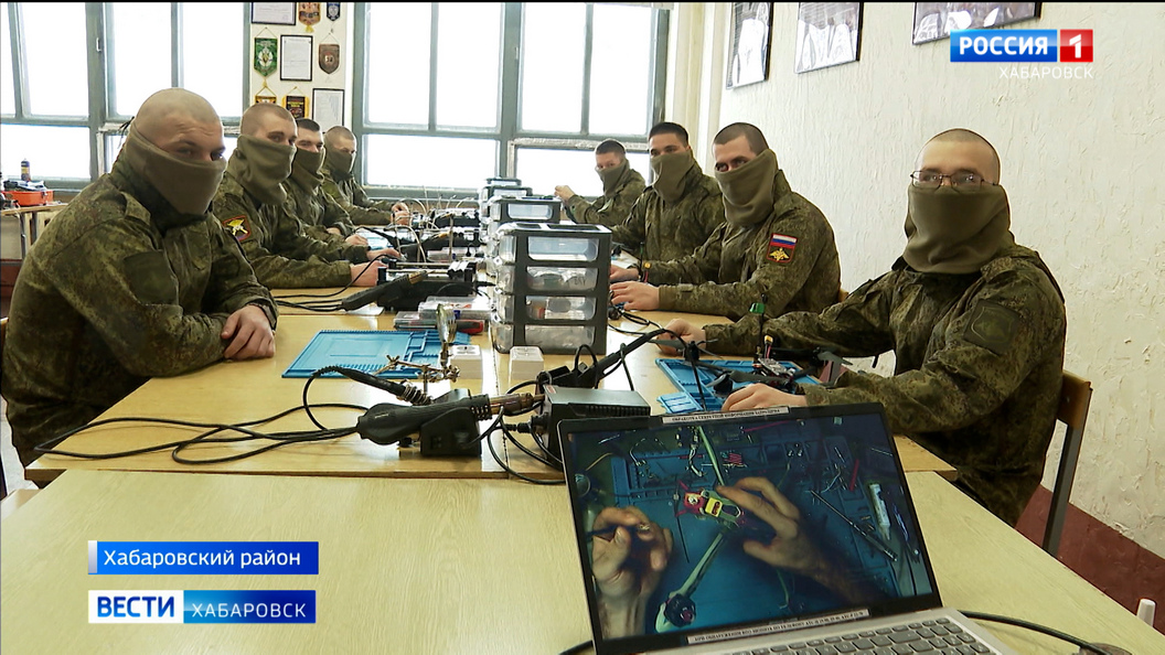 Эти знания помогут за «лентой»: первую тысячу операторов БПЛА обучили в хабаровском центре