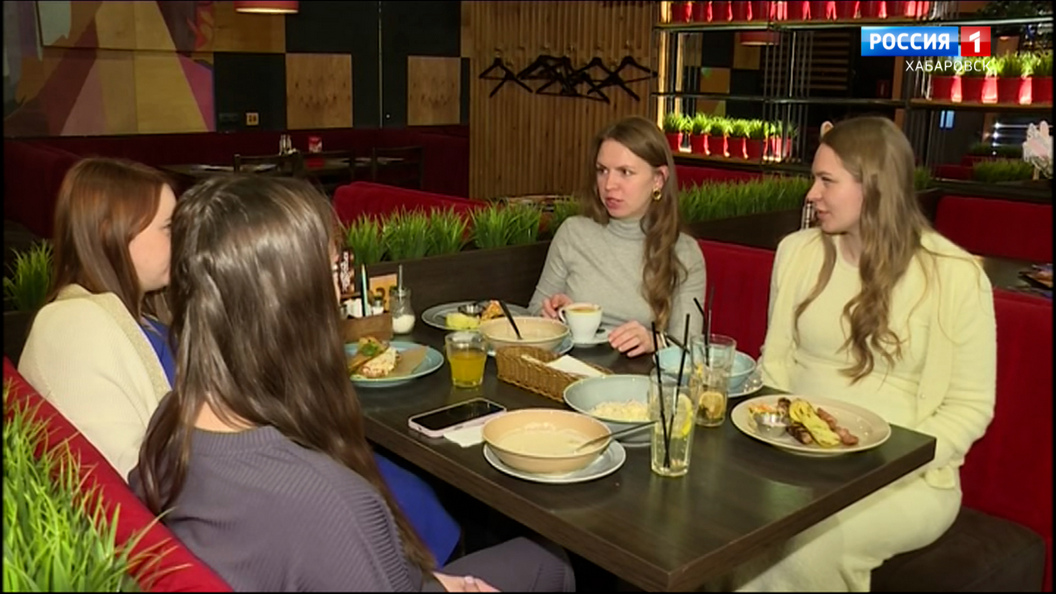 «Очень приятная акция»: для будущих мам в крае введут особое меню и льготы в кафе и ресторанах