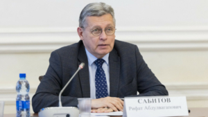 Рифат Сабитов открыл круглый стол, посвящённый информационному противостоянию в интернете