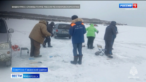 Корюшка со «вкусом» риска: в Хабаровском крае фиксируют сезонный массовый выход рыбаков на лёд