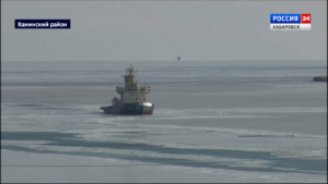 Смотрите в 21:10. Ледоколы «Санкт-Петербург» и «Магадан» вышли на дежурство в морском порту Ванино