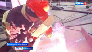 «Здесь всегда в команде»: всё больше молодых специалистов Города юности совмещают работу и учёбу