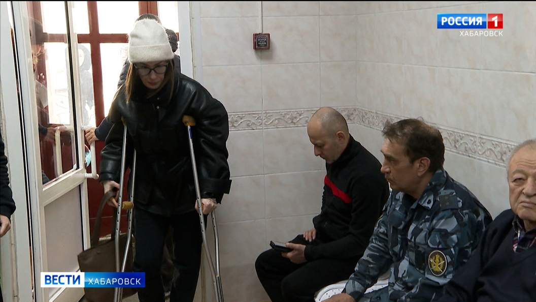 «Все очень скользко». В травмпункт Хабаровска продолжают поступать пострадавшие