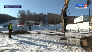 Смотрите в 21:10. Тяжелая строительная техника зашла на горнолыжный комплекс "Хехцир"
