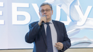 Рифат Сабитов приветствовал финалистов Всероссийского конкурса студенческих команд «Лучник. Будущее»