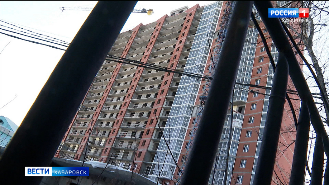 Недострой превращается в место для развлечений, пока дольщики ждут долгожданных квартир