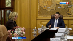 Развитие лыжного комплекса "Нагорный" обсудил губернатор с трехкратной чемпионкой Юлией Чепаловой