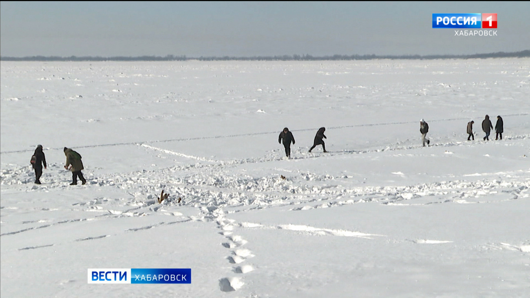 В связи с весенним таянием льда полиция и спасатели усилили патрулирование Амура