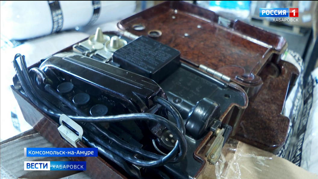 «К этой связи враг не подключится»: волонтёры Комсомольска отправляют за «ленту» …проводные телефоны