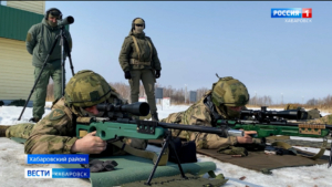 «Снайпер должен быть спокойным и умным»: точную стрельбу отработали в Восточном округе Росгвардии