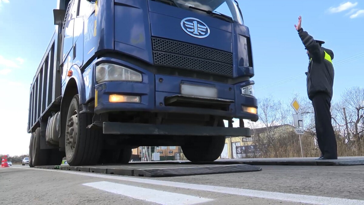 С 31 марта в Хабаровске вводятся временные ограничения для большегрузов