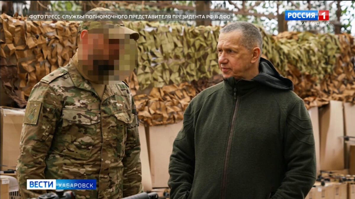 Юрий Трутнев привёз на передовую в зону СВО снаряжение и оборудование для бойцов