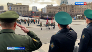 В центре Хабаровска ограничат движение транспорта с 16 до 23 часов из-за репетиции Парада Победы