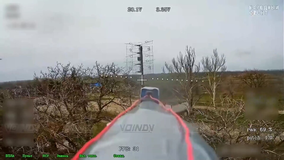 Канал «Воин ДВ» в мессенджере МАХ показал работу операторов БпЛА 35 армии группировки войск «Восток»