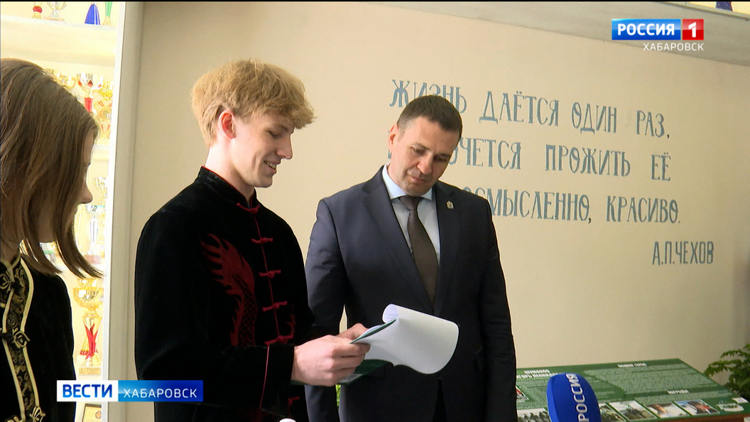 Дмитрий Демешин: «Образование на нескольких языках – это способность быть в мировой повестке»