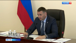 Украшение муралами дамбы Хабаровска сделать ежегодной традицией поручил Дмитрий Демешин