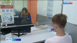 «Во-первых, это интересно»: более тысячи подростков края нашли работу на лето через кадровый центр