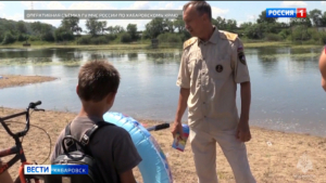 «Родители, следите за детьми»: очередной рейд у воды провели в Хабаровске спасатели и полиция