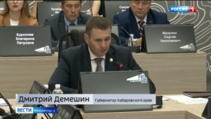Дмитрий Демешин поручил всем рыбопромысловым компаниям края нарастить темпы добычи лосося