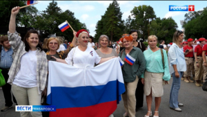 Хабаровчане одними из первых в стране отметили День Государственного флага Российской Федерации