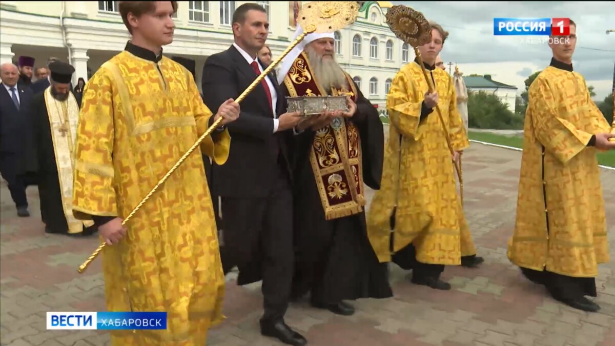 В Хабаровск доставили одну из самых почитаемых святынь – мощи святителя Спиридона Тримифунтского