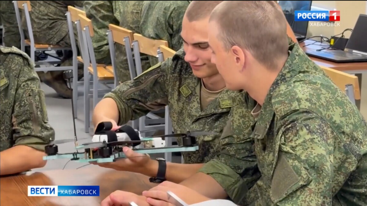 Лучшие – геймеры: молодёжь получает в Центрах подготовки операторов БПЛА и опыт, и солидные выплаты