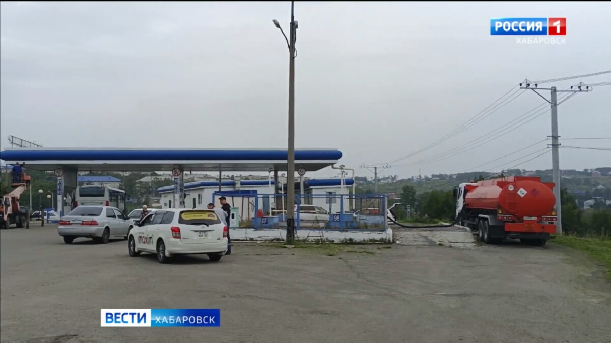 В ближайшие дни в Ванинский и Советско-Гаванский районы отправят ещё 360 тонн топлива
